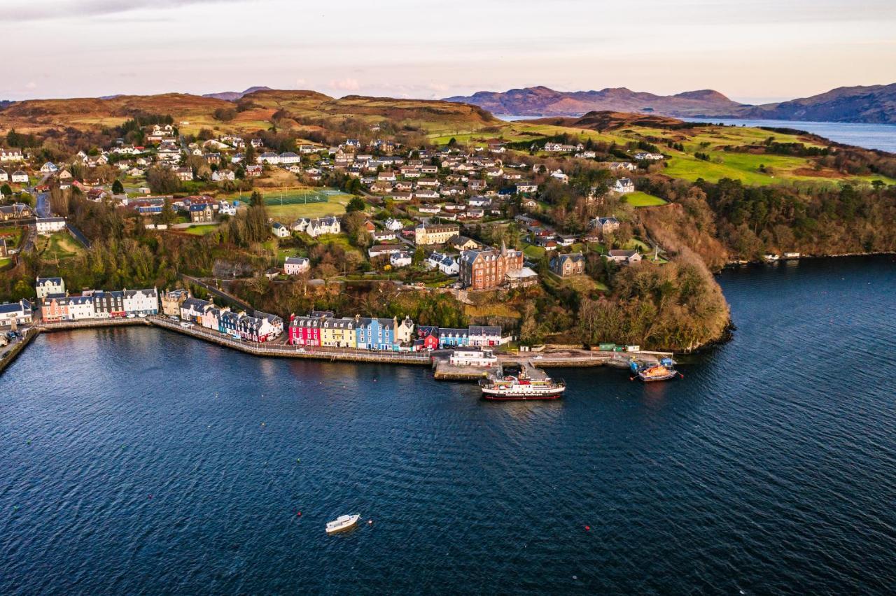 Western Isles Hotel Тобермори Экстерьер фото